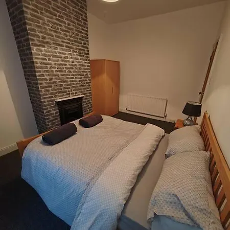 Church View House,2Bed,Brighouse Central Location Exterior photo