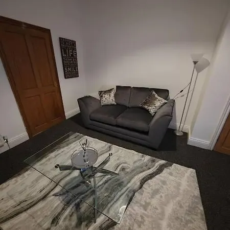 Church View House,2Bed,Brighouse Central Location Exterior photo