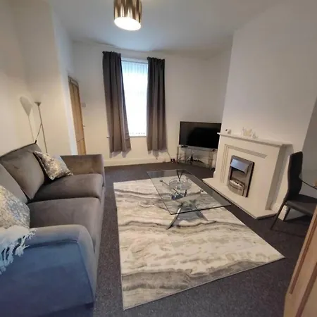 Church View House,2Bed,Brighouse Central Location Exterior photo
