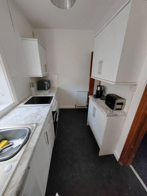 Church View House,2bed,brighouse Location Apartment Brighouse