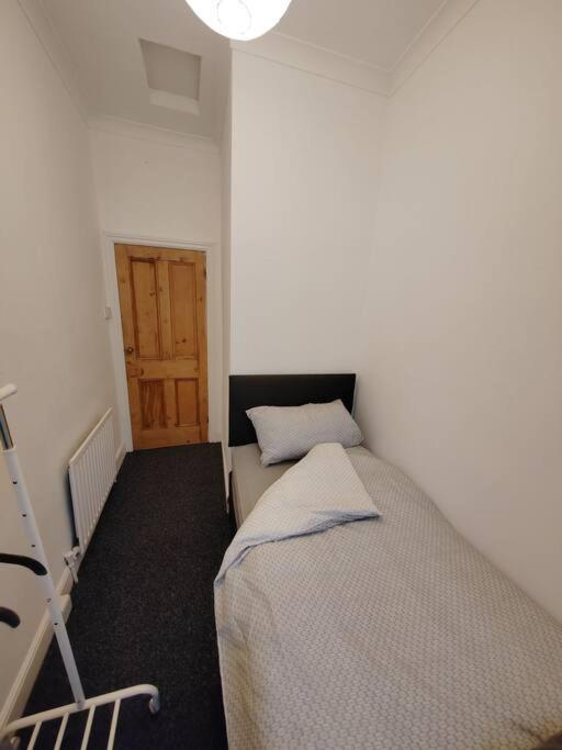 Church View House,2bed,brighouse Location * Brighouse