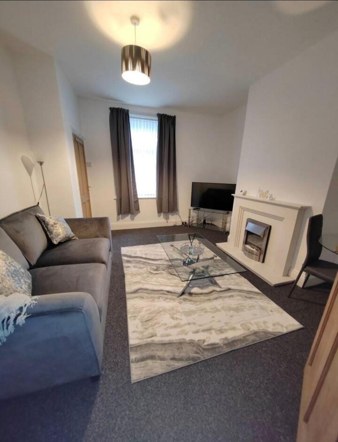 Apartment Church View House,2bed,brighouse Location